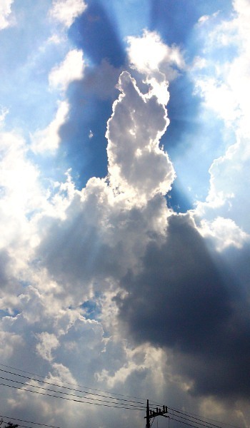 雨の前の空.JPG